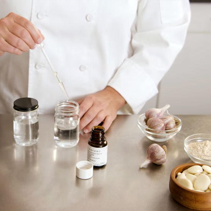 Video Ease of Use of Garlic Extract vs Dehydrated Garlic Kalsec