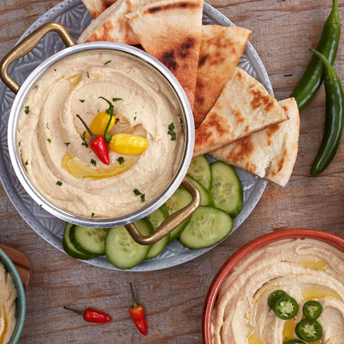 Hummus and pitas