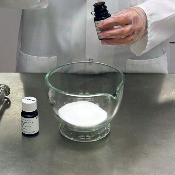How to plate oleoresin on salt